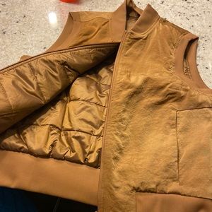Lululemon Non-stop Bomber new reversible vest.